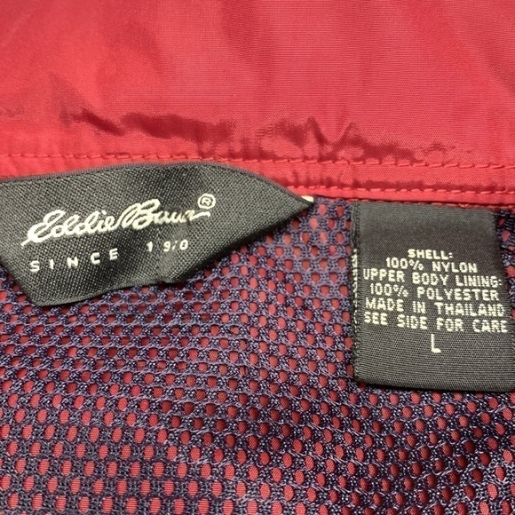 EDDIE Bauer Nylon Shell Windbreaker Packable Hidden Hood Colour Burgundy Large - Picture 3 of 13